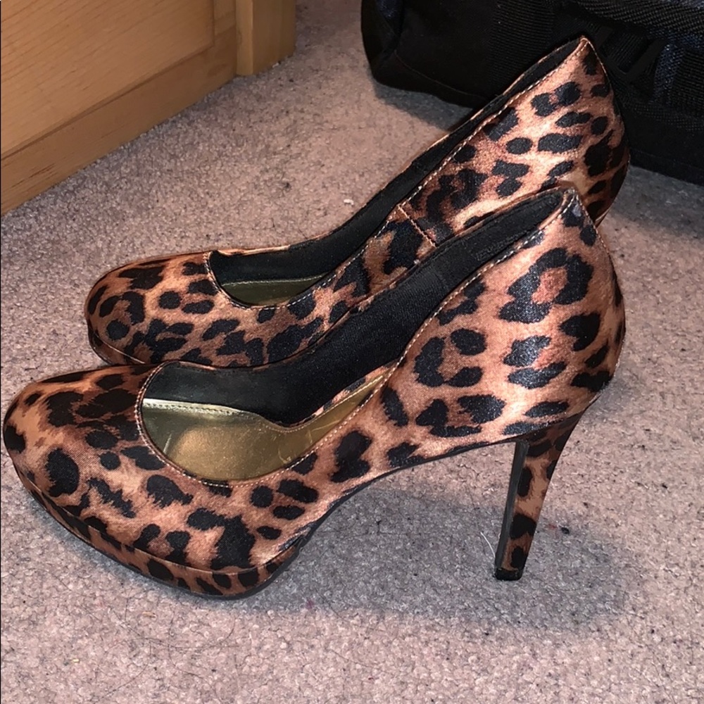 Fioni cheetah print heels - Picture 2 of 5